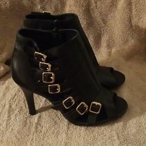 NWOT-Shoes Never Worn